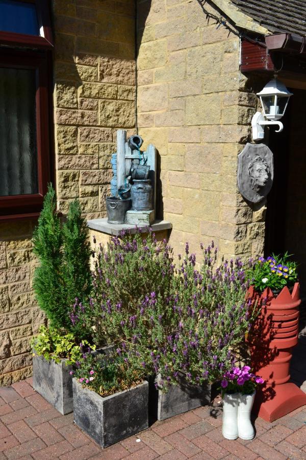 Castle Green Bed And Breakfast Ashbourne  Bagian luar foto