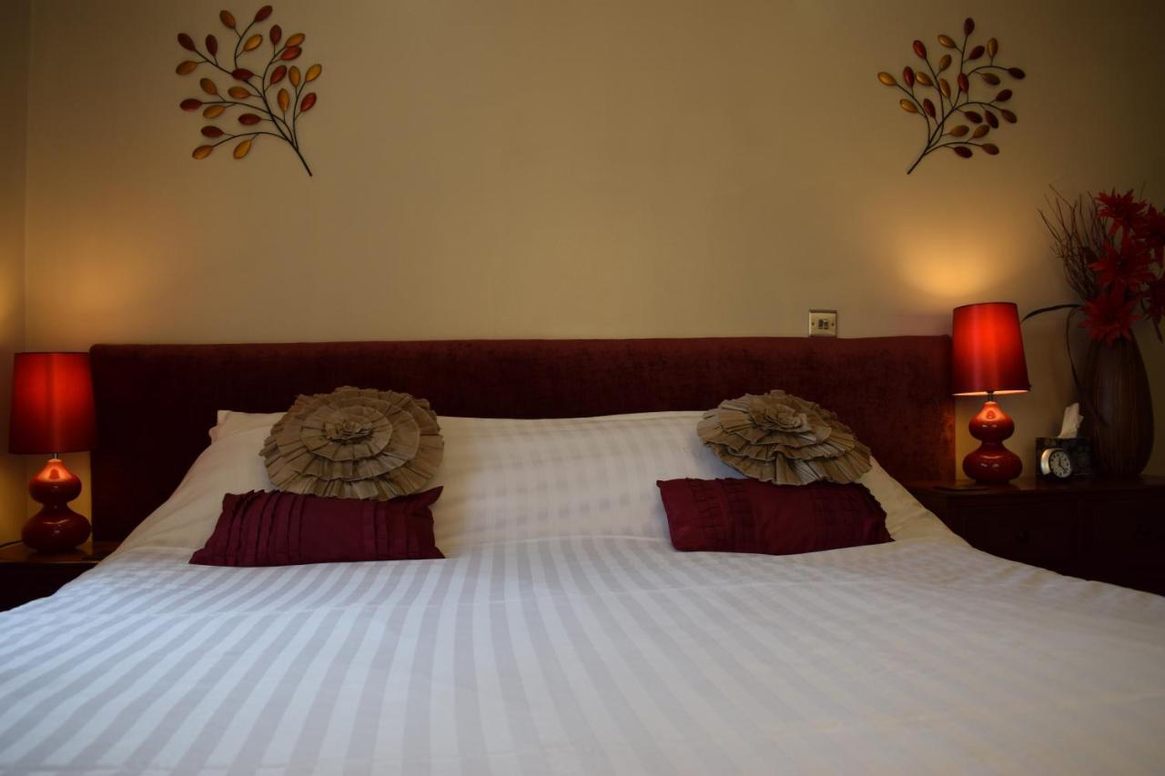 Castle Green Bed And Breakfast Ashbourne  Bagian luar foto