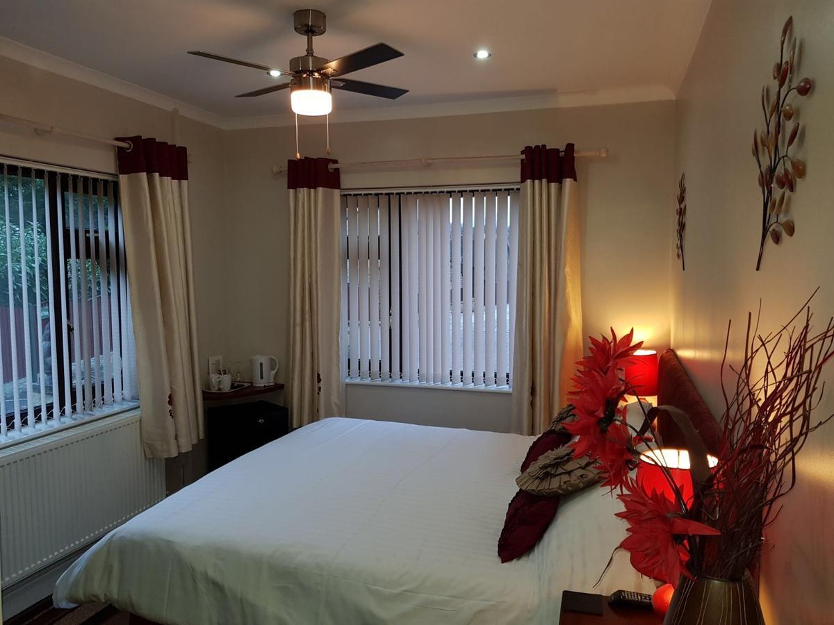 Castle Green Bed And Breakfast Ashbourne  Bagian luar foto