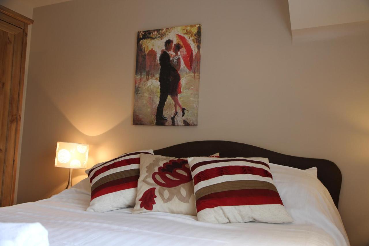Castle Green Bed And Breakfast Ashbourne  Bagian luar foto